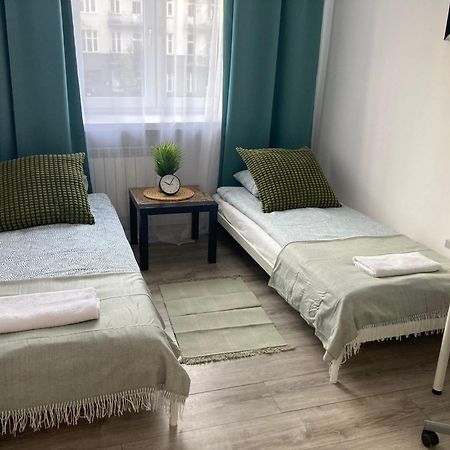 Rental Apartments Aleja Niepodleglosci Warszawa Exteriör bild