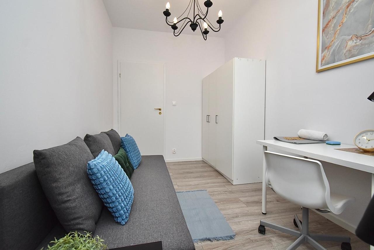 Rental Apartments Aleja Niepodleglosci Warszawa Exteriör bild