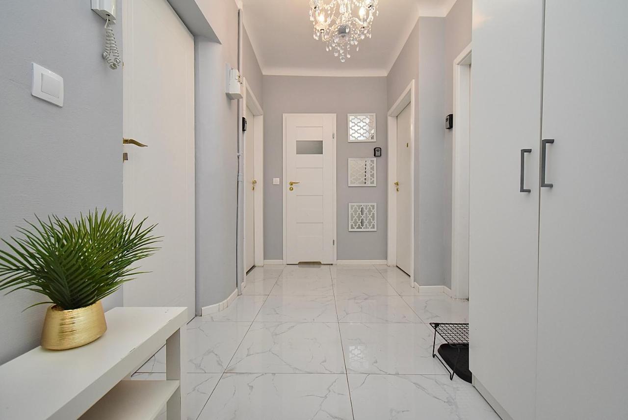 Rental Apartments Aleja Niepodleglosci Warszawa Exteriör bild