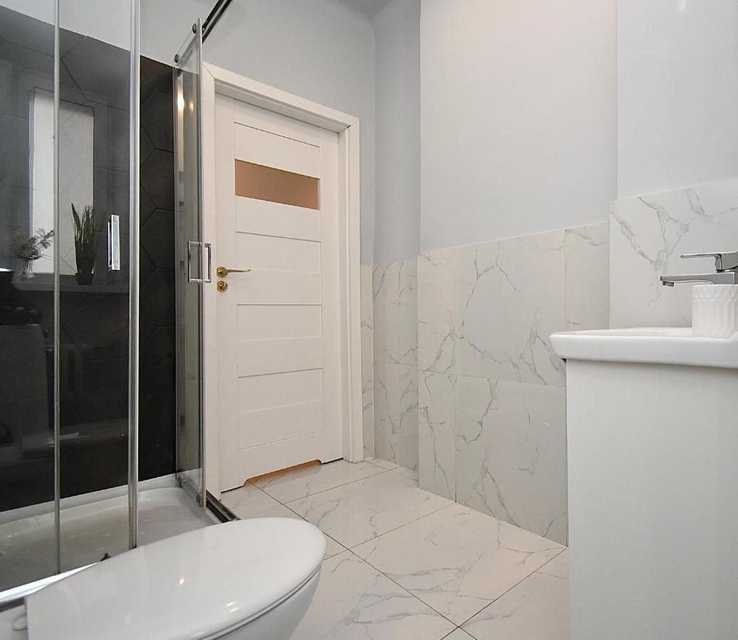 Rental Apartments Aleja Niepodleglosci Warszawa Exteriör bild